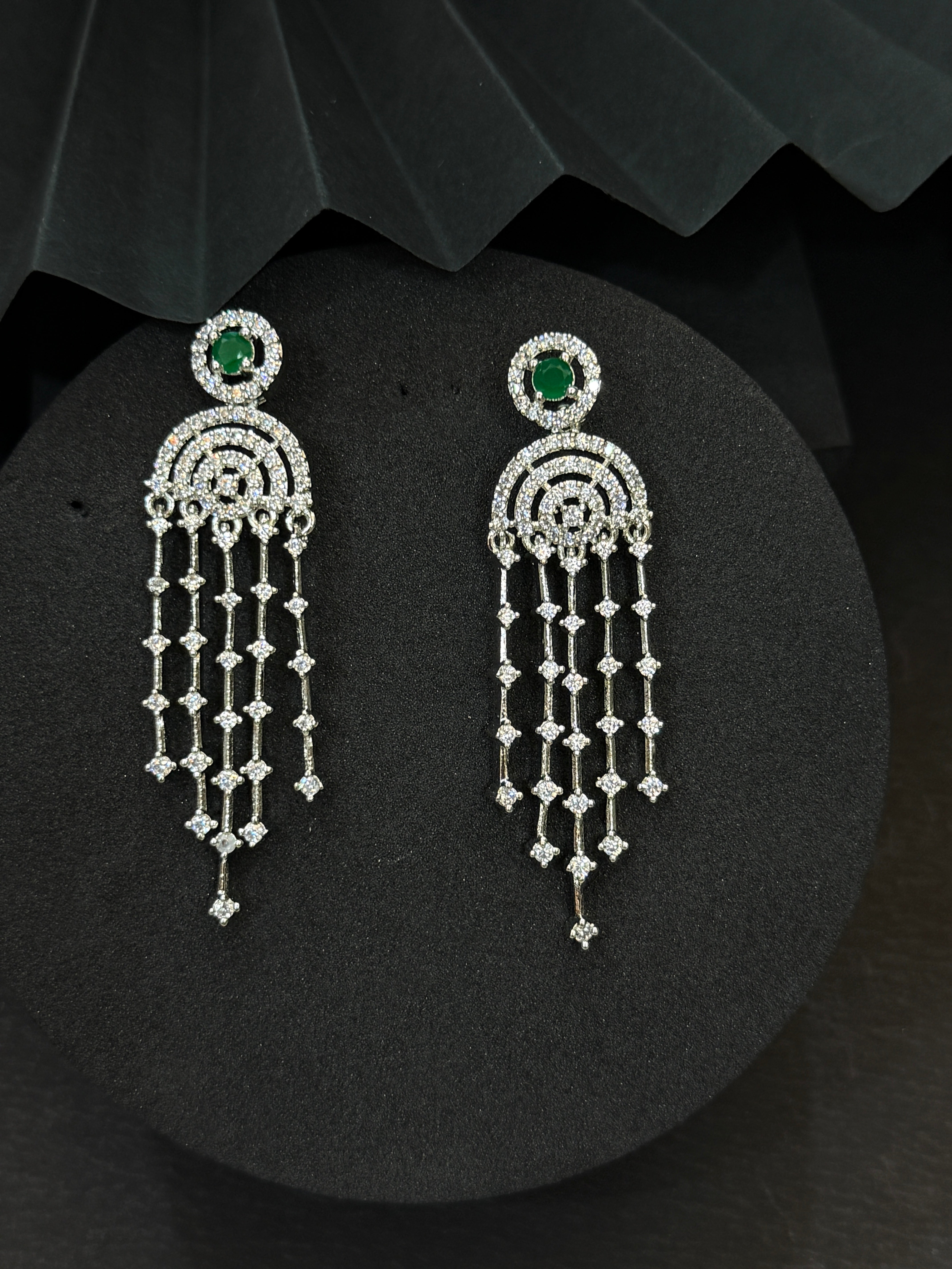 Emerald Elegance Diamond Choker Set